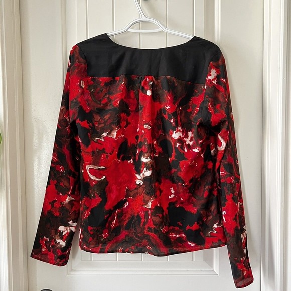 Vivienne Tam NWT Size 8 Red Black Draped Cowl Neck Long Sleeve Top Abstract Art - Picture 2 of 11